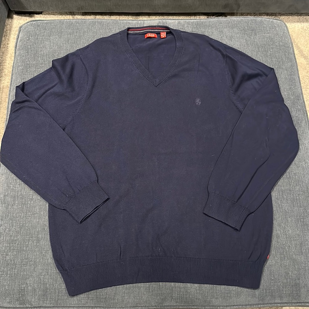 Men's IZOD sweater